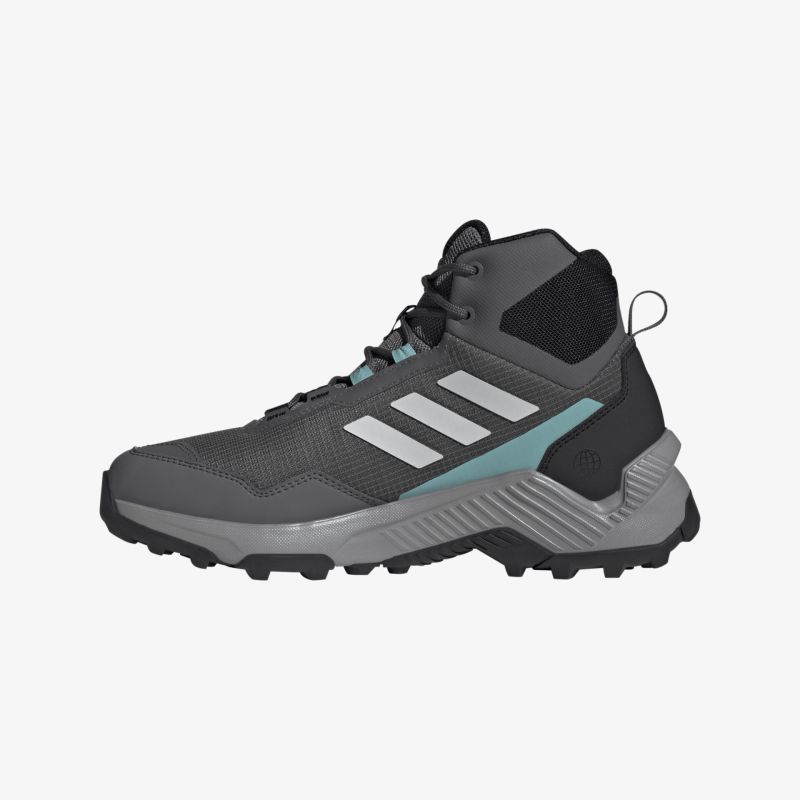 Robuster Wanderschuh mit optimaler Traktion und Atmungsaktivität für komfortable Outdoor-Abenteuer.