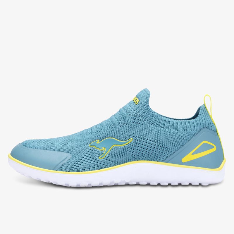 Leichter Sneaker mit atmungsaktivem Strickmaterial und flexibler, rutschfester Sohle für optimalen Komfort