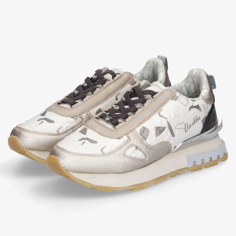 Modische beige Sneakers mit komfortabler Passform und rutschfester Sohle für jeden Anlass.