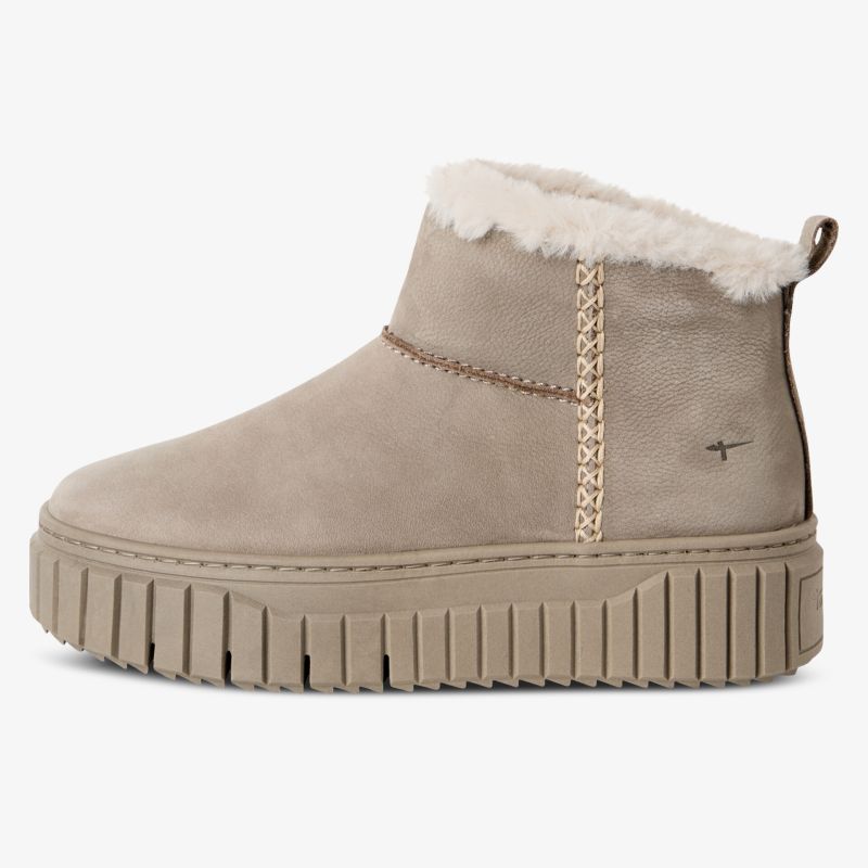 Beiger Winterboot mit warmem Plüschfutter und profilierter Sohle für optimalen Komfort und Stil