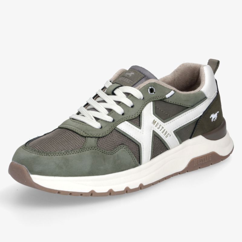 Modernen grünen Sneaker mit robuster Sohle, atmungsaktivem Material und komfortabler Polsterung