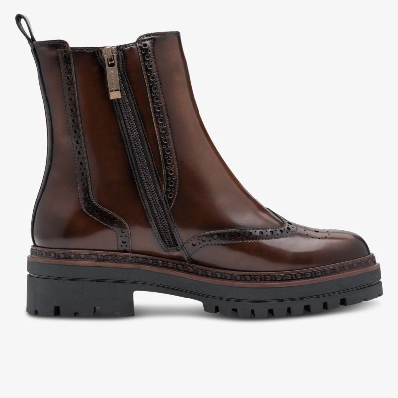 Eleganter brauner Chelsea Boot mit robustem Reißverschluss und profilierter rutschfester Sohle