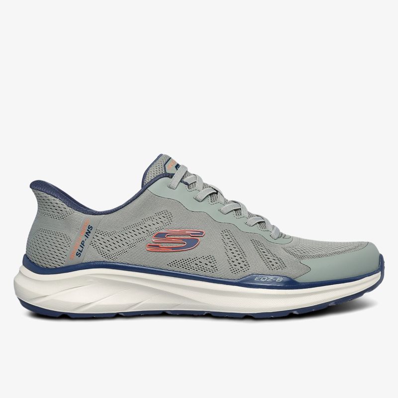 Leichter und atmungsaktiver Sportschuh mit stoßdämpfender Sohle und bequemer Passform, seitliche Ansicht