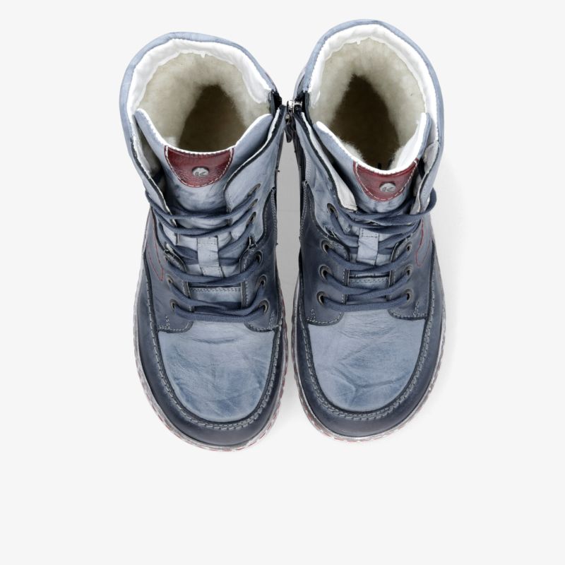 Warme und robuste Winterstiefel mit weichem Innenfutter und schnürbarem Verschluss, perfekte Passform für kalte Tage