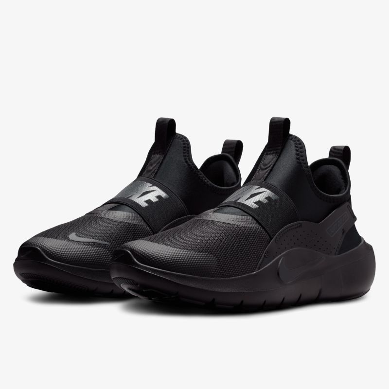 Schwarze Slip-On Sneaker mit modernem Design, flexibel und leicht, ideal für sportlichen Komfort