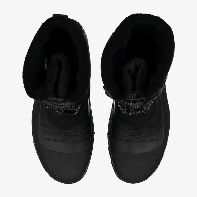 Schwarze Winterstiefel mit gepolstertem Kragen und rutschfester Sohle bieten Komfort und Wärme für kalte Tage.