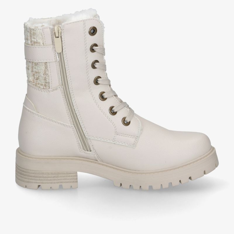Eleganter und robuster Winterstiefel mit Fütterung und Reißverschluss für optimalen Komfort und Griffigkeit.