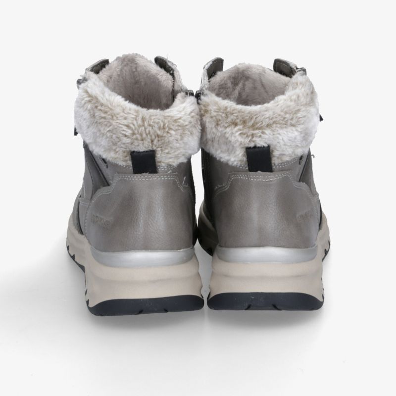 Robuste Winterstiefel mit flauschigem Innenfutter und stabiler, rutschfester Sohle für angenehmen Tragekomfort