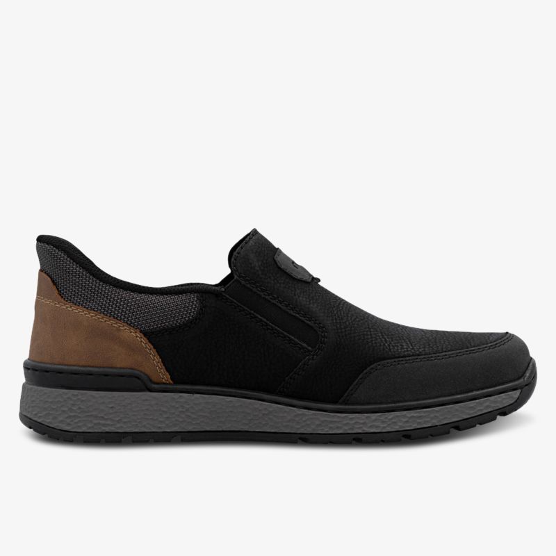 Bequemer Schuh mit robustem, dezent gestaltetem Obermaterial und rutschfester Sohle für angenehmen Tragekomfort
