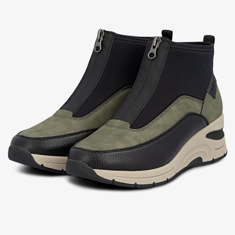 Sportliche Sneakers mit elastischem Reißverschluss und robuster Sohle für hohen Tragekomfort und modernes Aussehen