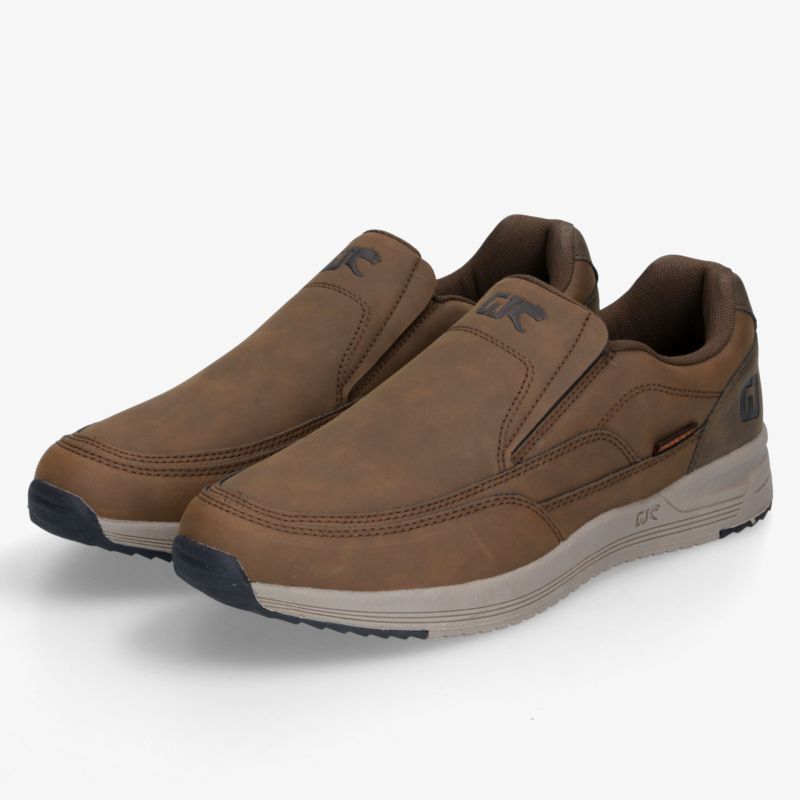 Moderner brauner Slip-On Schuh mit rutschfester Sohle und bequemem, flexiblem Design für den Alltag