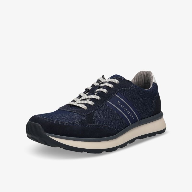 Dunkelblauer Sneaker mit bequemer Passform, rutschfester Sohle und sportlich modernem Design in schräger Frontansicht