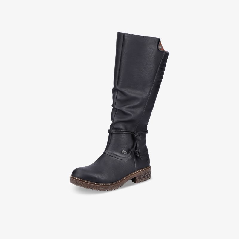 Schwarzer hoher Stiefel aus robustem Leder mit stabilem Absatz und modischem Design in klarer Seitenansicht