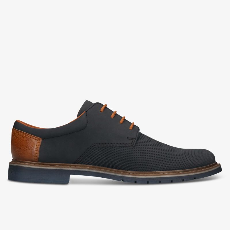Eleganter Lederschuh mit Kontrastdetails und robuster Sohle.