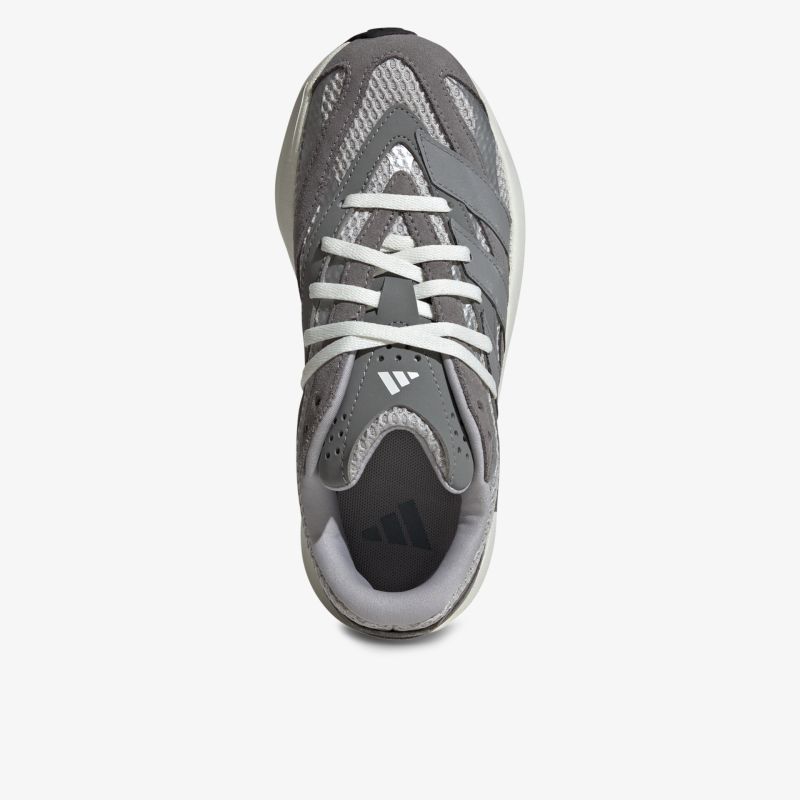Sportlicher Schuh mit atmungsaktivem Obermaterial und bequemer Passform, draufsicht von oben sichtbar