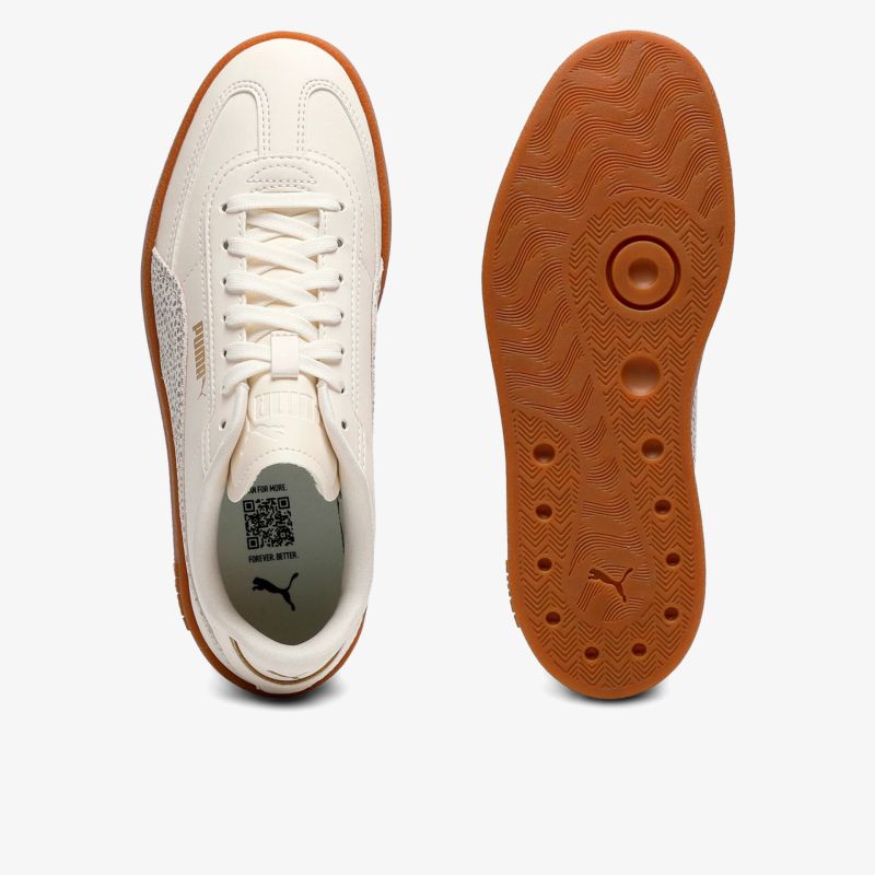 Moderner weißer Sneaker mit brauner Profilsohle und Schnürung, sportlicher Schuh für angenehmen Tragekomfort