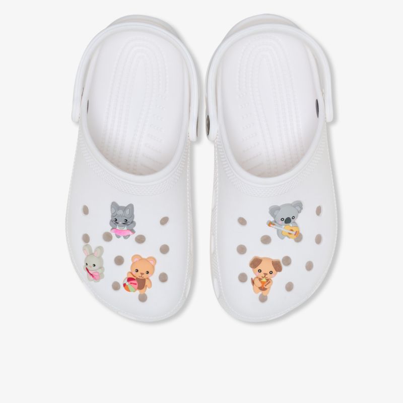 Leichte weiße Clogs mit bunten Tiermotiven, atmungsaktiv und bequem für den Alltag