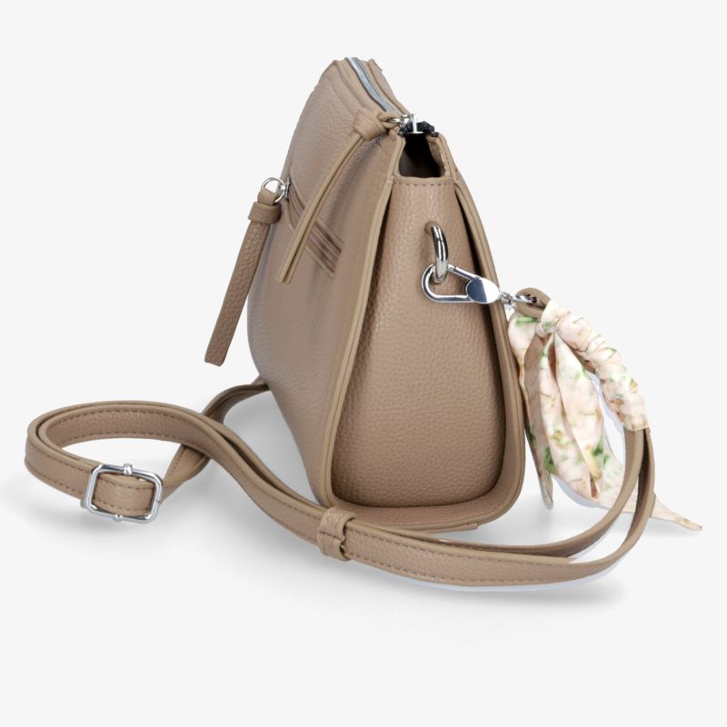 Elegante beige Handtasche mit verstellbarem Riemen und stilvollem Akzent. Perfekt für vielseitige Looks.