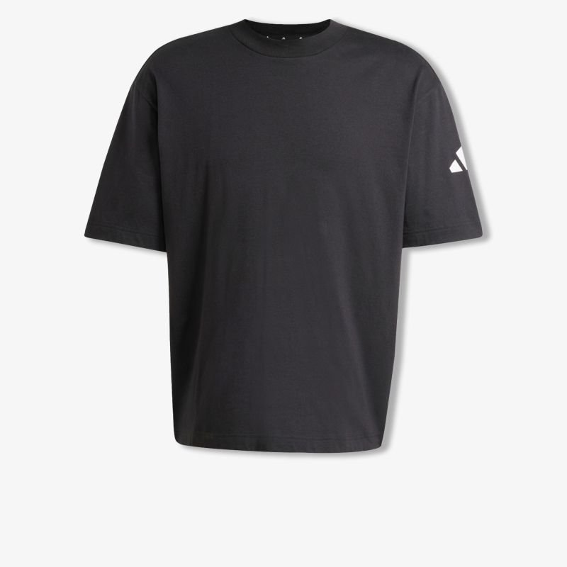Schwarzes T-Shirt mit modernem, schlichtem Schnitt und bequemer Passform