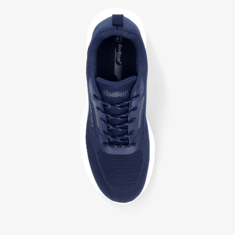 Leichter atmungsaktiver Laufschuh in navy blau mit flexiblem Material und komfortabler Schnürung