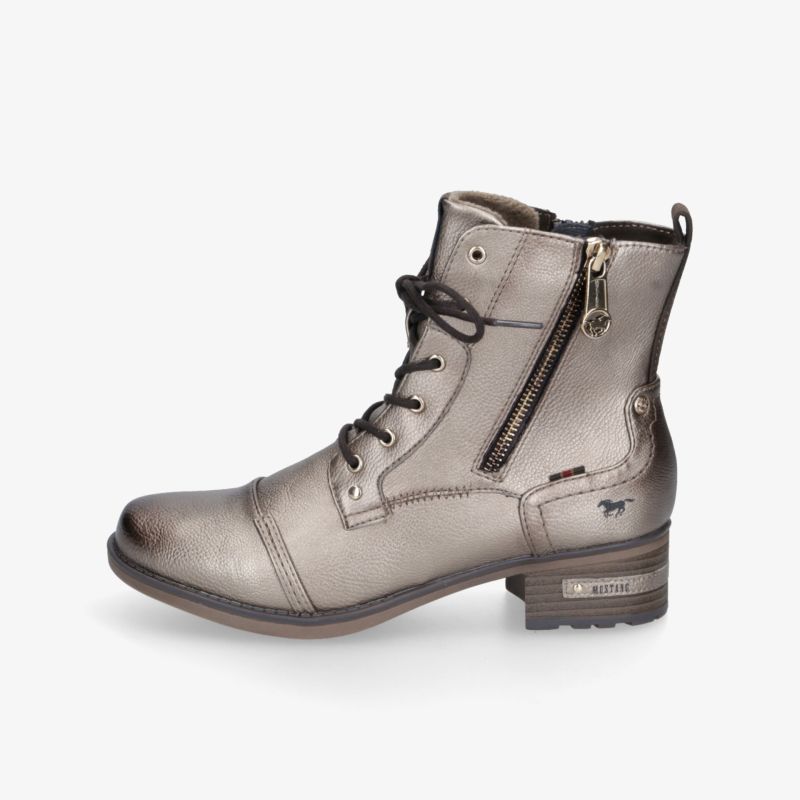 Stylischer grauer Schnürstiefel mit seitlichem Reißverschluss und robuster, stabiler Sohle für hohen Tragekomfort