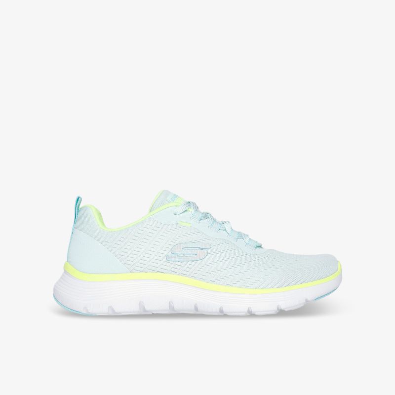 Weißer leichter Sneaker mit gelben Akzenten, atmungsaktiv und flexibel, ideal für sportlichen Komfort