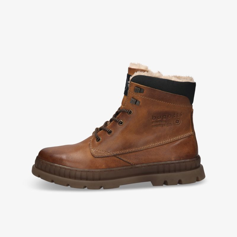 Warmer brauner Winterstiefel aus Leder mit gepolstertem Schaftrand und robuster, rutschfester Sohle, seitliche Ansicht
