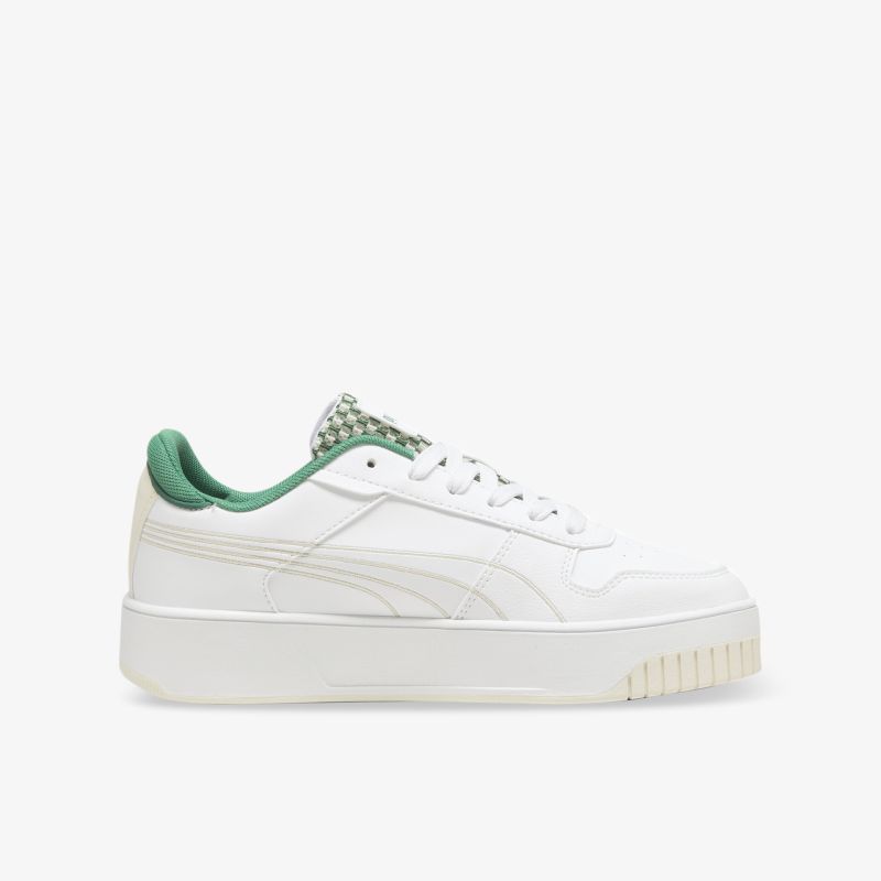 Weiße Sportschuhe mit großer Sohle und modernem Design, seitliche Ansicht, betont Komfort und Stil.