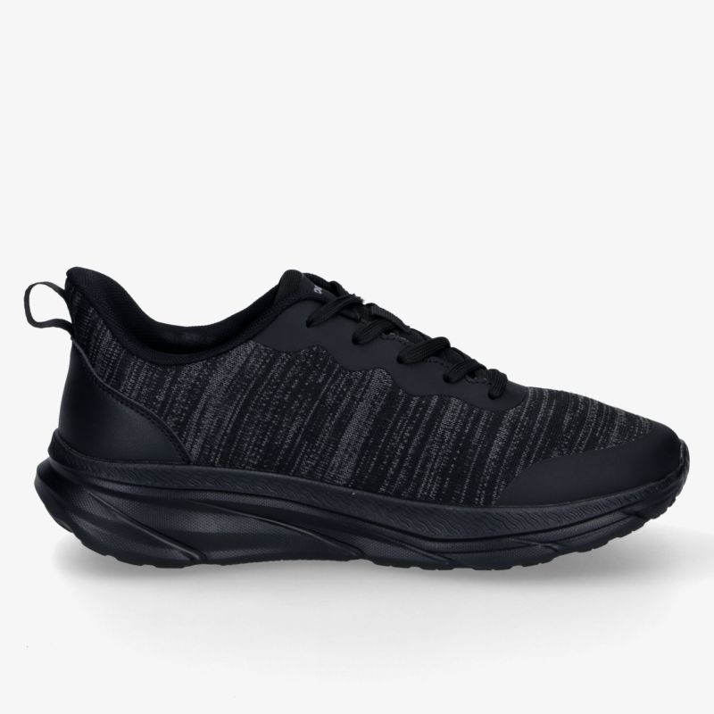 Sportlicher schwarzer Laufschuh seitlich mit leichter, flexibler Sohle und atmungsaktivem Obermaterial