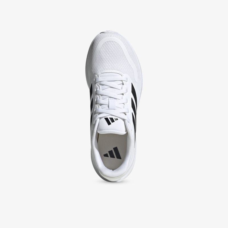 weißer sportlicher Sneaker mit langlebigen Schnürsenkeln und rutschfester Sohle, bequeme Passform