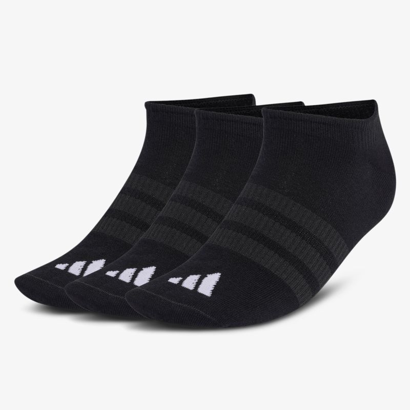 Drei schwarze, kurz geschnittene Sportsocken mit abgestuftem Komfort und atmungsaktiven Einsätzen