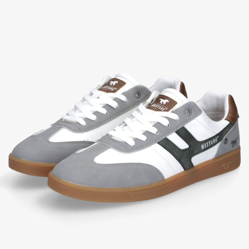 Bequeme graue und weiße Sneaker mit robuster Gummisohle und modernem Design, ideal für sportliche Aktivitäten