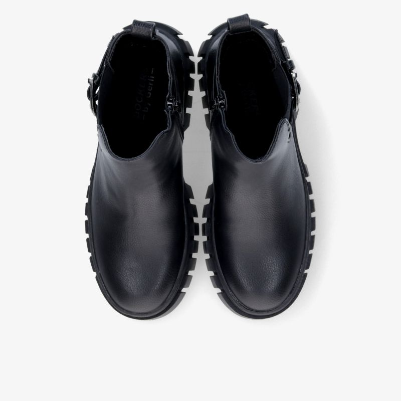 Elegantes Paar schwarzer Booties aus glattem Leder mit robuster, rutschfester Sohle, bequem und strapazierfähig