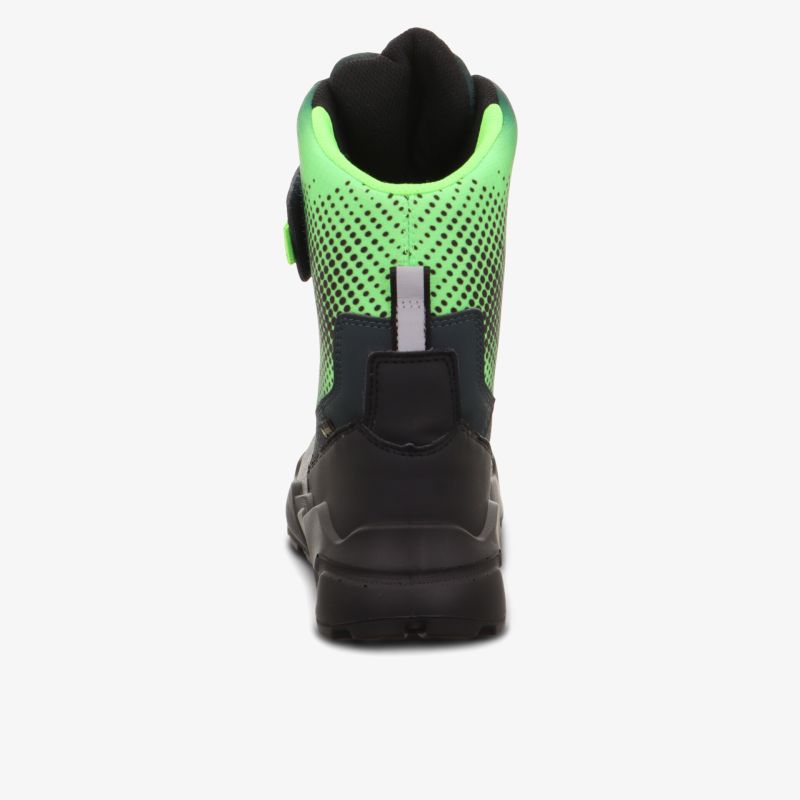 Robuster Schuh mit atmungsaktivem Material und komfortabler Passform in stabiler Ausführung