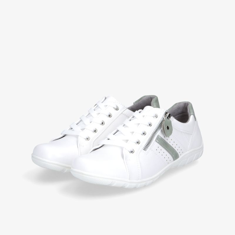 Weißes Paar Freizeitschuhe mit sportlichem Design, gepolsterter Innensohle und robuster Gummisohle in schräger Vorderansicht