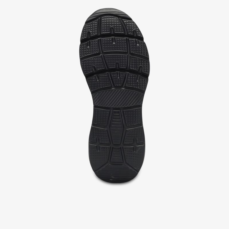 Robuste und profiliert strukturierte schwarze Schuhsohle für sicheren Halt und Komfort