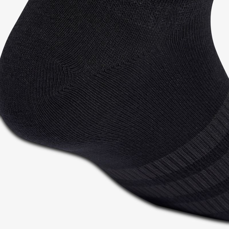 Detailansicht feiner, elastischer Strick mit nahtlosem Design und hoher Strapazierfähigkeit