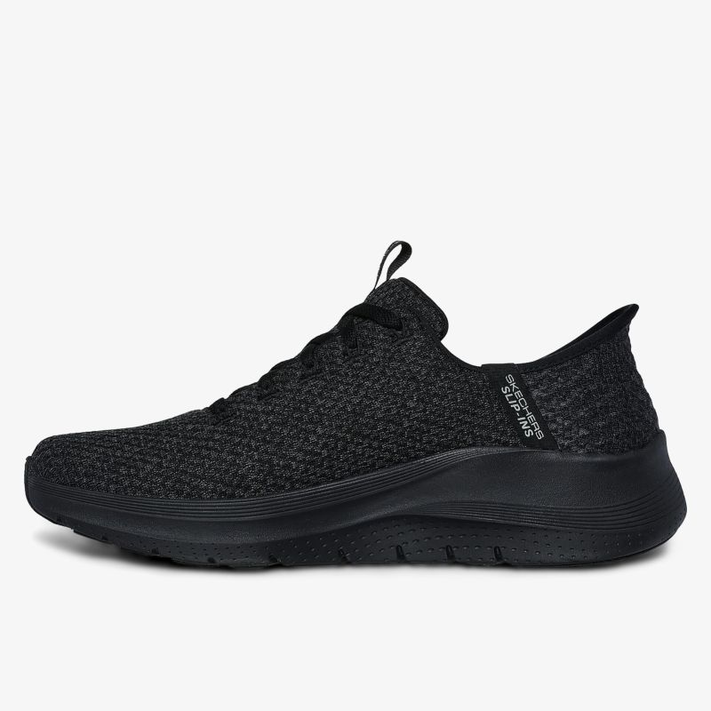 Leichter Sneaker mit atmungsaktivem Obermaterial und flexibler Laufsohle für komfortablen Tragekomfort