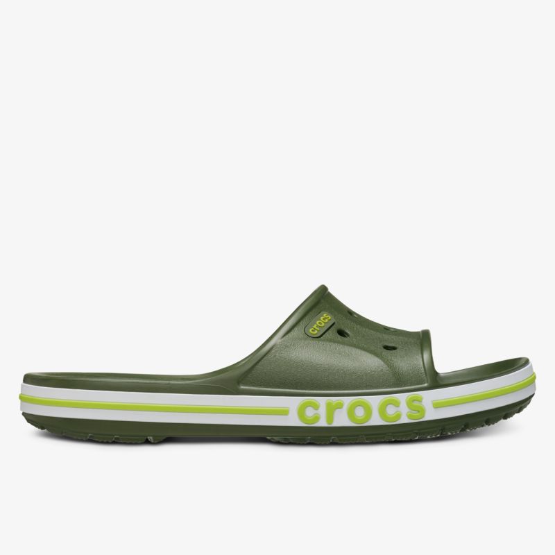 Bequeme, grüne Crocs Slides mit strapazierfähiger Sohle und modernem Design